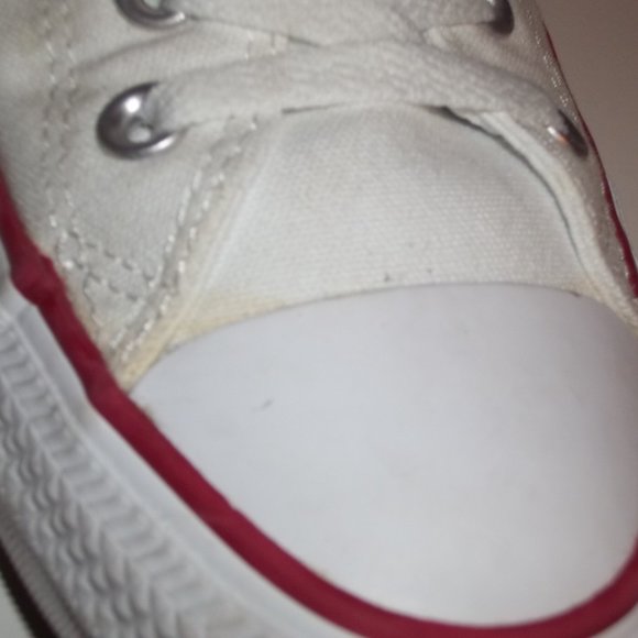 Converse All Star Chuck Taylor Classic Low Top White Sneakers Mens- 7 Womens- 9 - Picture 7 of 12